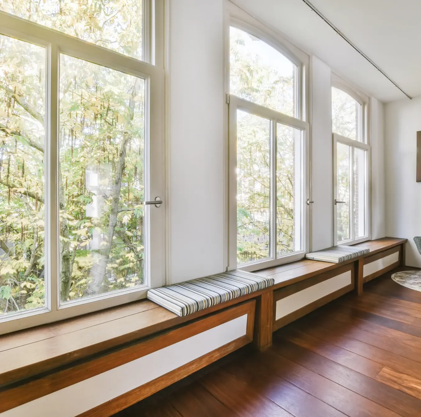 Double Hang Windows 2